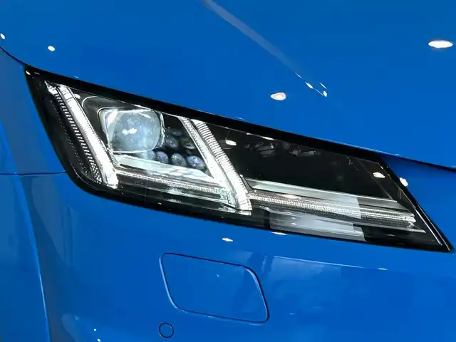 アウディ ＴＴクーペ 40TFSI 愛知県 2020(令2)年 5.5万km 青 ＳラインＰＫＧ　/マトリクスＬＥＤヘッドライト/バーチャルコクピット　/コンフォートＰＫＧ　/ＭＭＩナビゲーション　/バックカメラ　/Ｂｌｕｅｔｏｏｔｈ　/フルセグＴＶ　/コーナーセンサー　/クルーズコントロール/シートヒーター/ＥＴC/アイドリングストップ/ウィンカーミラー