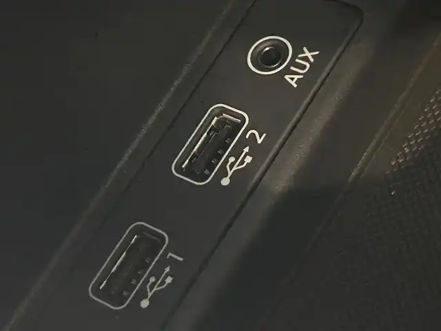 アウディ ＴＴクーペ 40TFSI 愛知県 2020(令2)年 5.5万km 青 ＳラインＰＫＧ　/マトリクスＬＥＤヘッドライト/バーチャルコクピット　/コンフォートＰＫＧ　/ＭＭＩナビゲーション　/バックカメラ　/Ｂｌｕｅｔｏｏｔｈ　/フルセグＴＶ　/コーナーセンサー　/クルーズコントロール/シートヒーター/ＥＴC/アイドリングストップ/ウィンカーミラー