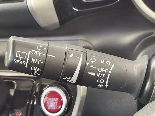 ホンダ Ｎ ＢＯＸ カスタム G SSパッケージ 栃木県 2015(平27)年 4.9万km スマートブラック 純正メモリナビ/（CD/DVD/TV/Bluetooth/SD）/バックカメラ/シティブレーキアクティブシステム/ETC/両側パワースライドドア/チップアップシート/禁煙車/オートライト/HIDヘッドライト/横滑り防止装置/スマートキー/プッシュスタート/アイドリングストップ/ステアリングスイッチ/Fフォグランプ/ドアバイザー/電動格納ミラー/純正14インチアルミホイール/純正フロアマット