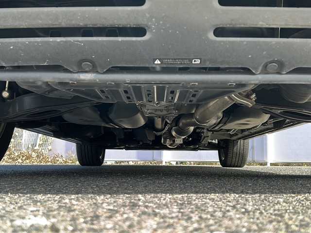 三菱 デリカＤ：５ P 岩手県 2024(令6)年 1.8万km グラファイトグレーメタリック/ブラックマイカ フリップダウンモニター　アルパイン製１１型ナビ　全周囲カメラ　Ｂｌｕｅｔｏｏｔｈ　ＤＶＤ再生　ＨＤＭＩ／ＵＳＢ接続　フルセグ　両側パワースライドドア　電動Ｒゲート　１００Ｖコンセント　シートヒーター