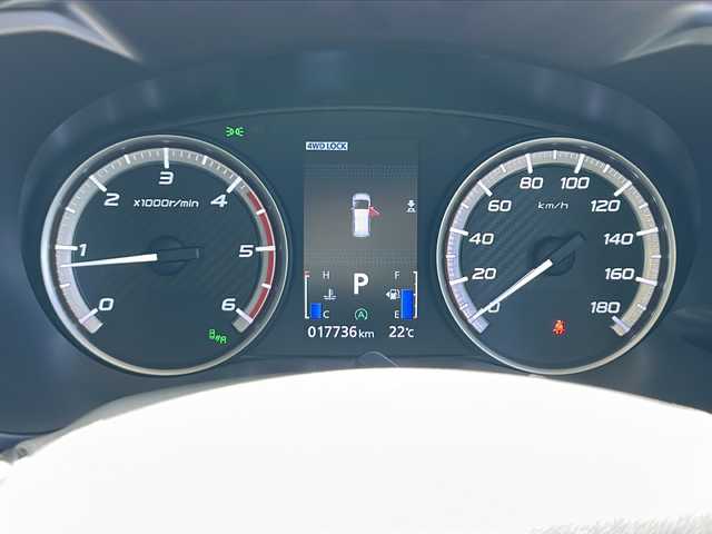 三菱 デリカＤ：５ P 岩手県 2024(令6)年 1.8万km グラファイトグレーメタリック/ブラックマイカ フリップダウンモニター　アルパイン製１１型ナビ　全周囲カメラ　Ｂｌｕｅｔｏｏｔｈ　ＤＶＤ再生　ＨＤＭＩ／ＵＳＢ接続　フルセグ　両側パワースライドドア　電動Ｒゲート　１００Ｖコンセント　シートヒーター