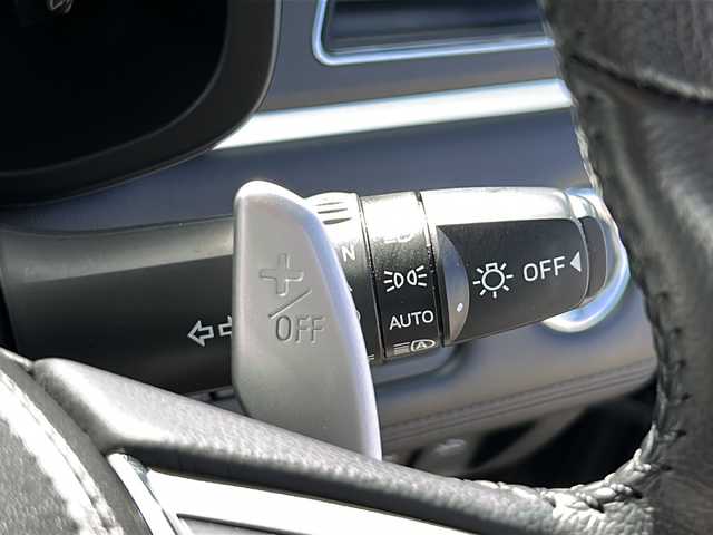 三菱 デリカＤ：５ P 岩手県 2024(令6)年 1.8万km グラファイトグレーメタリック/ブラックマイカ フリップダウンモニター　アルパイン製１１型ナビ　全周囲カメラ　Ｂｌｕｅｔｏｏｔｈ　ＤＶＤ再生　ＨＤＭＩ／ＵＳＢ接続　フルセグ　両側パワースライドドア　電動Ｒゲート　１００Ｖコンセント　シートヒーター