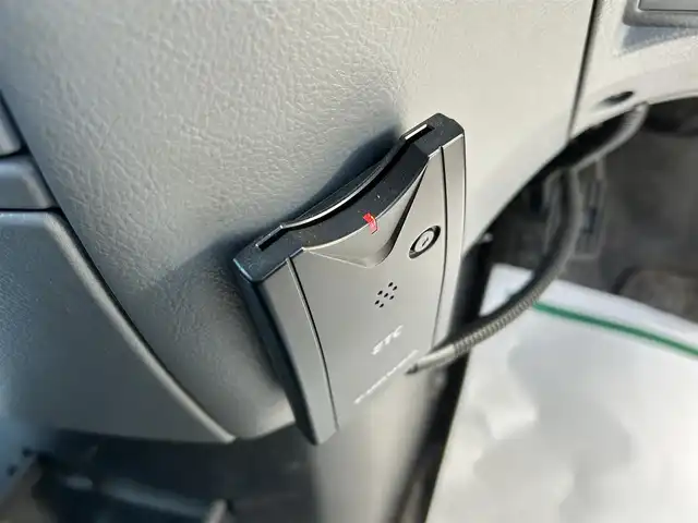 トヨタ ノア X スペシャルエディション 山形県 2006(平18)年 10.5万km シルバーM ４WD/社外SDナビ/FM/AM/DVD/フルセグTV/パワースライドア/バックカメラ/後席モニター/リモコンキー/スペアキー/純正マット/純正バイザー/ETC/フォグランプ/夏タイヤ積載/保証書