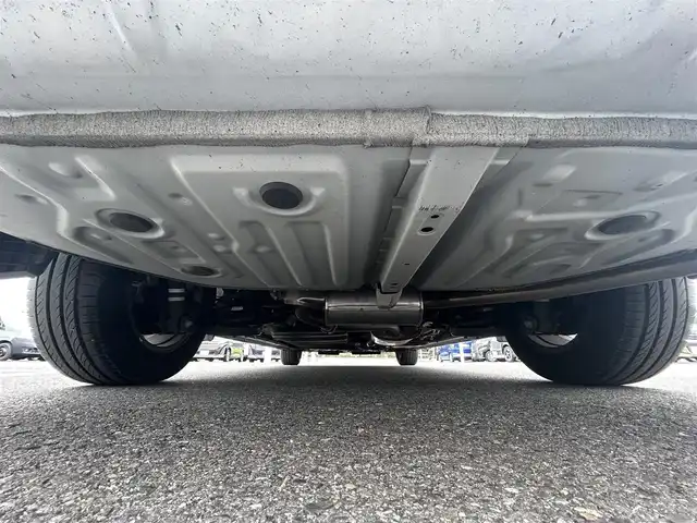 トヨタ ヴォクシー ZS 煌Ⅲ 栃木県 2021(令3)年 3.9万km ホワイトパールクリスタルシャイン トヨタセーフティセンス/純正10インチメモリナビ/フルセグTV/DVD/Bluetooth/MSV/TVキャンセラー/バックカメラ/ビルトインETC2.0/スペアタイヤ/クルーズコントロール/両側パワースライドドア/ハーフレザーシート/2列目ロールサンシェード/シートバックテーブル/クリアランスソナー/LEDヘッドライト/フォグランプ/オートハイビーム/AAC/スマートキー