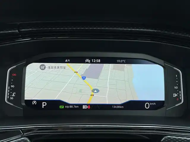 フォルクスワーゲン ＶＷ Ｔ－クロス TSI アクティブ 三重県 2024(令6)年 1.4万km グレー テクノロジーＰＫＧ　/セーフティＰＫＧ　/ディスカバープロＰＫＧ　/純正１６インチアルミ　/アスコットグレー　/ＡＣＣ　/ワイヤレスチャージ　/純正ナビ　/バックカメラ　/ＥＴＣ　/ｉＱドライブ　/ＬＥＤヘッドライト