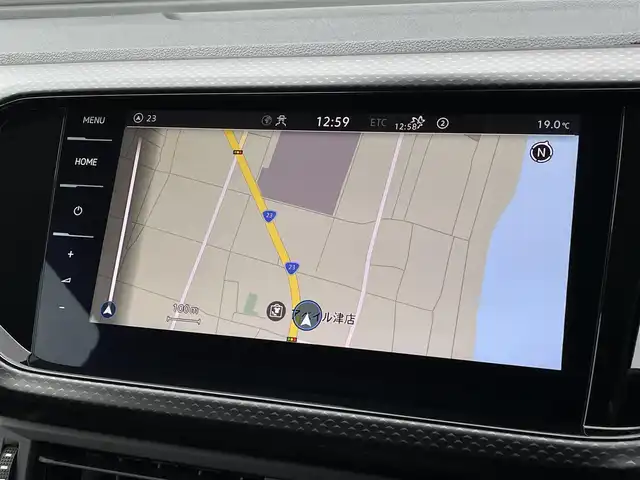 フォルクスワーゲン ＶＷ Ｔ－クロス TSI アクティブ 三重県 2024(令6)年 1.4万km グレー テクノロジーＰＫＧ　/セーフティＰＫＧ　/ディスカバープロＰＫＧ　/純正１６インチアルミ　/アスコットグレー　/ＡＣＣ　/ワイヤレスチャージ　/純正ナビ　/バックカメラ　/ＥＴＣ　/ｉＱドライブ　/ＬＥＤヘッドライト