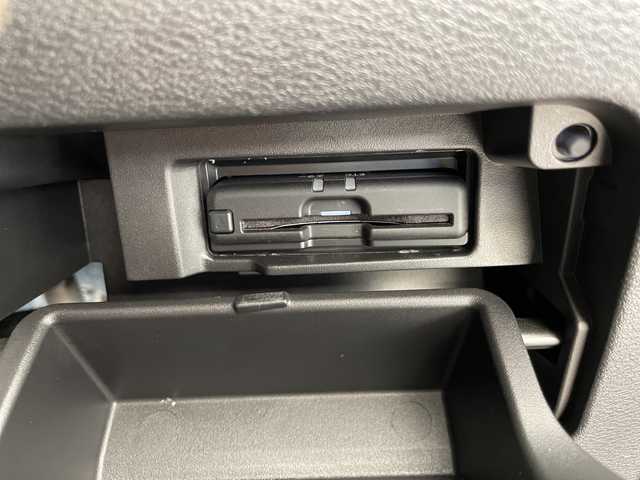 日産 セレナ ハイウェイスター V 愛知県 2022(令4)年 3.1万km マルーンレッド 2トーン プロパイロット/純正10型ナビ/フリップダウンモニター/全方位カメラ/両側パワースライドドア/クルーズコントロール/バックカメラ/ハンズフリースライドドア/コーナーセンサー/純正アルミホイール/LEDヘッドライト/インテリジェントミラー/リアオートエアコン/オートライト/ドライブレコーダー/ETC/衝突軽減システム/CD DVD/Bluetooth/ステアリングスイッチ/スマートキー/プッシュスタート