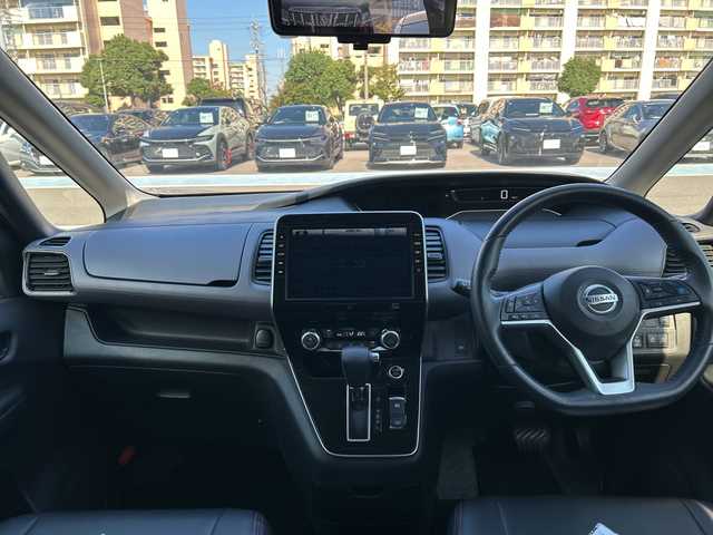 日産 セレナ ハイウェイスター V 愛知県 2022(令4)年 3.1万km マルーンレッド 2トーン プロパイロット/純正10型ナビ/フリップダウンモニター/全方位カメラ/両側パワースライドドア/クルーズコントロール/バックカメラ/ハンズフリースライドドア/コーナーセンサー/純正アルミホイール/LEDヘッドライト/インテリジェントミラー/リアオートエアコン/オートライト/ドライブレコーダー/ETC/衝突軽減システム/CD DVD/Bluetooth/ステアリングスイッチ/スマートキー/プッシュスタート