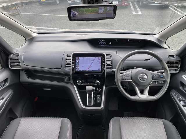 日産 セレナ ハイウェイスターVセレクションⅡ 宮崎県 2018(平30)年 5万km カシミヤグレージュ 2トーン ワンオーナー/プロパイロット/プッシュスタート/純正ナビ/（CD・DVD・フルセグTV・BTオーディオ・SD）/アラウンドビューモニター/ETC/ドライブレコーダー/純正16インチAW/両側パワースライドドア/LEDヘッドライト/オートライト/フォグライト/前後コーナーセンサー/横滑り防止装置/ウィンカーミラー/純正フロアマット/純正ドアバイザー/新車保証書/取扱説明書/スマートスペアキー×1本