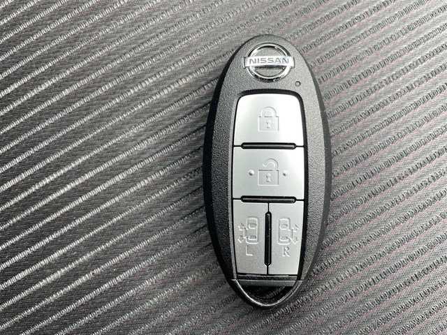 日産 セレナ ハイウェイスターVセレクションⅡ 宮崎県 2018(平30)年 5万km カシミヤグレージュ 2トーン ワンオーナー/プロパイロット/プッシュスタート/純正ナビ/（CD・DVD・フルセグTV・BTオーディオ・SD）/アラウンドビューモニター/ETC/ドライブレコーダー/純正16インチAW/両側パワースライドドア/LEDヘッドライト/オートライト/フォグライト/前後コーナーセンサー/横滑り防止装置/ウィンカーミラー/純正フロアマット/純正ドアバイザー/新車保証書/取扱説明書/スマートスペアキー×1本