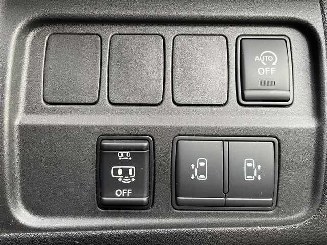 日産 セレナ ハイウェイスターVセレクションⅡ 宮崎県 2018(平30)年 5万km カシミヤグレージュ 2トーン ワンオーナー/プロパイロット/プッシュスタート/純正ナビ/（CD・DVD・フルセグTV・BTオーディオ・SD）/アラウンドビューモニター/ETC/ドライブレコーダー/純正16インチAW/両側パワースライドドア/LEDヘッドライト/オートライト/フォグライト/前後コーナーセンサー/横滑り防止装置/ウィンカーミラー/純正フロアマット/純正ドアバイザー/新車保証書/取扱説明書/スマートスペアキー×1本