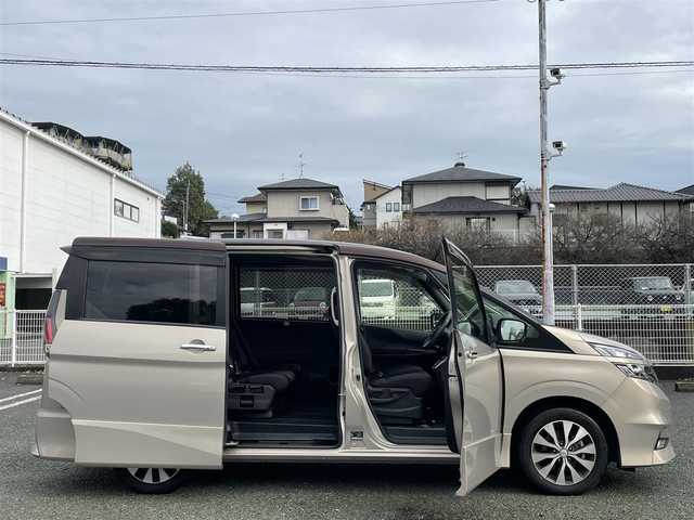 日産 セレナ ハイウェイスターVセレクションⅡ 宮崎県 2018(平30)年 5万km カシミヤグレージュ 2トーン ワンオーナー/プロパイロット/プッシュスタート/純正ナビ/（CD・DVD・フルセグTV・BTオーディオ・SD）/アラウンドビューモニター/ETC/ドライブレコーダー/純正16インチAW/両側パワースライドドア/LEDヘッドライト/オートライト/フォグライト/前後コーナーセンサー/横滑り防止装置/ウィンカーミラー/純正フロアマット/純正ドアバイザー/新車保証書/取扱説明書/スマートスペアキー×1本