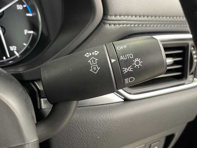 マツダ ＣＸ－５ XD スポーツアピアランス 埼玉県 2022(令4)年 4.7万km ディープクリスタルブルーマイカ 純正10.25インチナビ/(Bluetooth/USB/AM/FM)/地デジフルセグ/全方位カメラ/前後ドライブレコーダー/ETC/アダプティブクルーズコントロール/車線逸脱警報/衝突軽減ブレーキ/クリアランスソナー/アイドリングストップ/パワーバックドア/パドルシフト/運転席・助手席シートヒーター/ステアリングヒーター/置くだけ充電/電子パーキングシステム/オートブレーキホールド/フロント＆リアバンパーガーニッシュ/クラッディング／ボディロアガーニッシュ/プッシュスタート/ステアリングリモコン/純正フロアマット/純正19インチアルミホイール