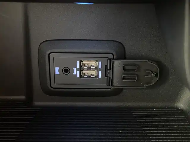 トヨタ ハリアー G 岐阜県 2020(令2)年 5.1万km ホワイトパールクリスタルシャイン 純正ナビ（フルセグ・Ｂｌｕｅｔｏｏｔｈ・ＵＳＢ）　/トヨタセーフティセンス　/純正デジタルインナーミラー　/バックカメラ　/ビルトインETC2.0 /ハーフレザーシート　/クリアランスソナー　/LEDヘッドライト/純正18インチアルミホイール/取扱説明書/ナビ取扱説明書