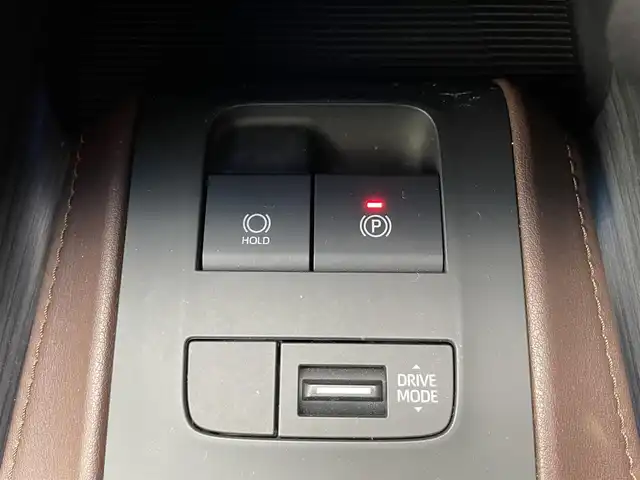 トヨタ ハリアー G 岐阜県 2020(令2)年 5.1万km ホワイトパールクリスタルシャイン 純正ナビ（フルセグ・Ｂｌｕｅｔｏｏｔｈ・ＵＳＢ）　/トヨタセーフティセンス　/純正デジタルインナーミラー　/バックカメラ　/ビルトインETC2.0 /ハーフレザーシート　/クリアランスソナー　/LEDヘッドライト/純正18インチアルミホイール/取扱説明書/ナビ取扱説明書