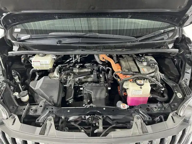 トヨタ エスクァイア ハイブリッド Gi 佐賀県 2019(令1)年 3.4万km ブラック ディーラー純正ワイドナビ/フルセグTV/Bluetooth/FM/AM/バックカメラ/合皮シート/シートヒーター/Wオートエアコン/両側パワースライドドア/ビルトインETC/コーナーセンサー/メーカーオプションサウンドスピーカー/革巻きステアリング/トヨタセーフティセンス/PCS・２DA/オートマチックハイビーム/クルーズコントロール