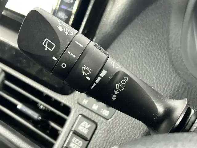 トヨタ エスクァイア ハイブリッド Gi 佐賀県 2019(令1)年 3.4万km ブラック ディーラー純正ワイドナビ/フルセグTV/Bluetooth/FM/AM/バックカメラ/合皮シート/シートヒーター/Wオートエアコン/両側パワースライドドア/ビルトインETC/コーナーセンサー/メーカーオプションサウンドスピーカー/革巻きステアリング/トヨタセーフティセンス/PCS・２DA/オートマチックハイビーム/クルーズコントロール