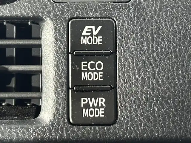 トヨタ エスクァイア ハイブリッド Gi 佐賀県 2019(令1)年 3.4万km ブラック ディーラー純正ワイドナビ/フルセグTV/Bluetooth/FM/AM/バックカメラ/合皮シート/シートヒーター/Wオートエアコン/両側パワースライドドア/ビルトインETC/コーナーセンサー/メーカーオプションサウンドスピーカー/革巻きステアリング/トヨタセーフティセンス/PCS・２DA/オートマチックハイビーム/クルーズコントロール