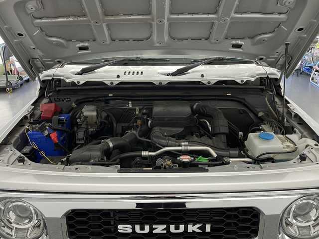 スズキ ジムニー XC 長野県 2018(平30)年 7.7万km シルキーシルバーメタリック ４ＷＤ・ターボ/イクリプスナビ/ＣＤ再生/フルセグＴＶ/LEDヘッドライト/オートライト/衝突被害軽減ブレーキ/レーンディパーチャーアラート/前席シートヒーター/前後ドライブレコーダー/クルーズコントロール/スマートキー/プッシュスタート/スペアキー/純正16インチアルミホイール