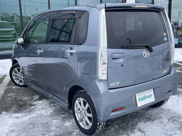 ダイハツ ムーヴ カスタム X SA 道東・釧路十勝 2013(平25)年 10.4万km リキッドシルバーM ・４WD/・社外HDDナビ/（HDD CD DVD MD)/・衝突被害軽減システム/・横滑り防止装置/・アイドリングストップ/・ETC/・電動格納ミラー/・ウィンカーミラー/・プッシュスタート/・スマートキー/・純正フロアマット/・純正ドアバイザー/・純正14インチアルミホイール/・LEDヘッドライト/・ハロゲンフォグライト/・オートライト/・取扱説明書