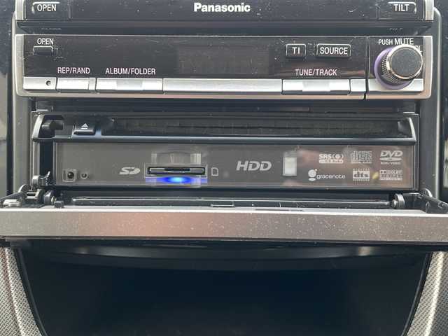 ダイハツ ムーヴ カスタム X SA 道東・釧路十勝 2013(平25)年 10.4万km リキッドシルバーM ・４WD/・社外HDDナビ/（HDD CD DVD MD)/・衝突被害軽減システム/・横滑り防止装置/・アイドリングストップ/・ETC/・電動格納ミラー/・ウィンカーミラー/・プッシュスタート/・スマートキー/・純正フロアマット/・純正ドアバイザー/・純正14インチアルミホイール/・LEDヘッドライト/・ハロゲンフォグライト/・オートライト/・取扱説明書