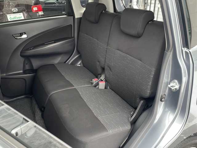 ダイハツ ムーヴ カスタム X SA 道東・釧路十勝 2013(平25)年 10.4万km リキッドシルバーM ・４WD/・社外HDDナビ/（HDD CD DVD MD)/・衝突被害軽減システム/・横滑り防止装置/・アイドリングストップ/・ETC/・電動格納ミラー/・ウィンカーミラー/・プッシュスタート/・スマートキー/・純正フロアマット/・純正ドアバイザー/・純正14インチアルミホイール/・LEDヘッドライト/・ハロゲンフォグライト/・オートライト/・取扱説明書