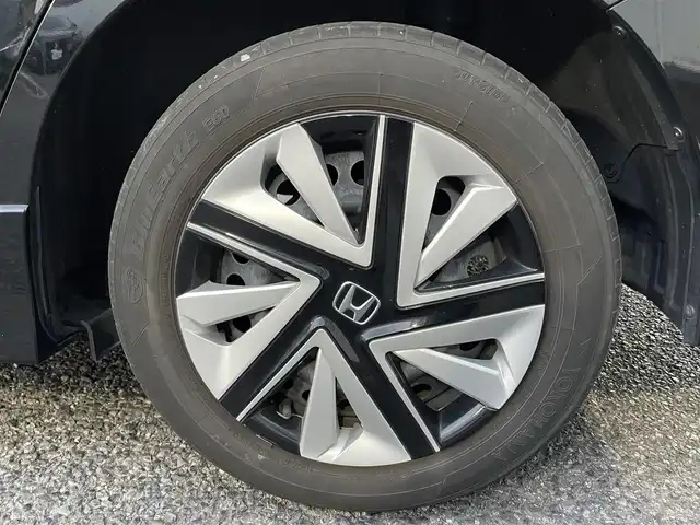 ホンダ シャトル ハイブリッド X ホンダセンシング 愛知県 2019(令1)年 3.1万km クリスタルブラックパール Gathersナビ（フルセグ、CD、DVD、AM、FM、BT）/バックカメラ/プッシュスタート/レーダークルーズコントロール/パドルシフト/ビルトインETC/ステアリングリモコン/ハーフレザーシート/シートヒーター（DN）/オートライト/電格ウィンカーミラー/横滑り防止/衝突軽減システム/路外逸脱抑制システム/スペアキー/取扱説明書/ナビ取扱説明書/保証書