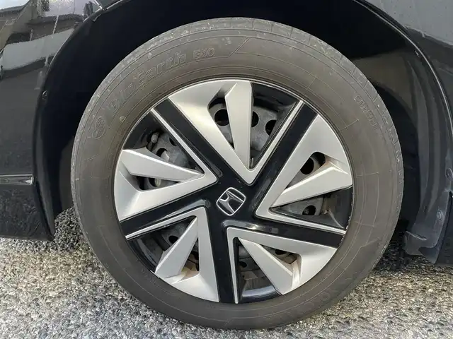 ホンダ シャトル ハイブリッド X ホンダセンシング 愛知県 2019(令1)年 3.1万km クリスタルブラックパール Gathersナビ（フルセグ、CD、DVD、AM、FM、BT）/バックカメラ/プッシュスタート/レーダークルーズコントロール/パドルシフト/ビルトインETC/ステアリングリモコン/ハーフレザーシート/シートヒーター（DN）/オートライト/電格ウィンカーミラー/横滑り防止/衝突軽減システム/路外逸脱抑制システム/スペアキー/取扱説明書/ナビ取扱説明書/保証書