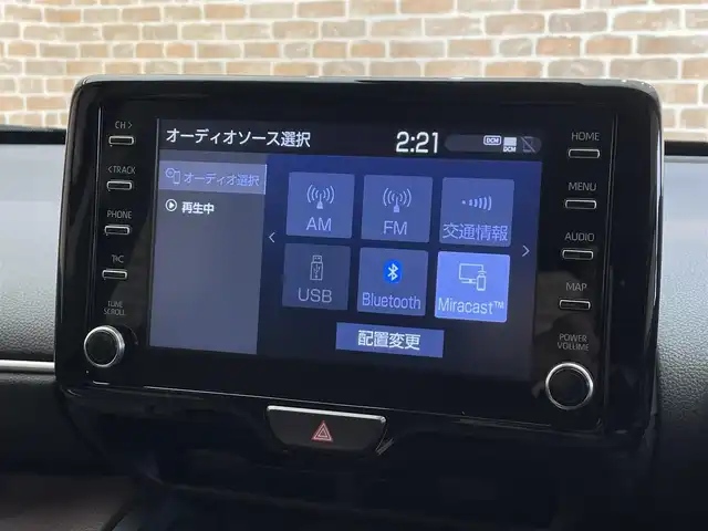 トヨタ ヤリスクロス ハイブリッド Z 岩手県 2021(令3)年 1.6万km ブラックマイカ/ホワイトパールクリスタルシャイン 2トーン ４WD/寒冷地仕様/アドバンストパーク/パノラミックビューモニター/ダウンヒルアシストコントロール/運転席パワーシート/前席シートヒーター/トヨタセーフティセンス/プリクラッシュセーフティ/レーダークルーズコントロール/レーントレーシングアシスト/ロードサインアシスト/オートマチックハイビーム/ブラインドスポットモニター/リヤクロストラフィックアラート/ブレーキホールド/横滑り防止装置/純正ディスプレイオーディオ/AppleCarPlay・AndroidAuto/ドライブレコーダー/ETC/ワイパーデアイサー/PTCヒーター/ヘッドライトレベライザー/LEDヘッドランプ/１６インチアルミホイール