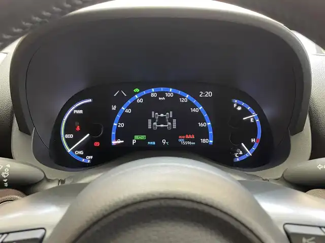 トヨタ ヤリスクロス ハイブリッド Z 岩手県 2021(令3)年 1.6万km ブラックマイカ/ホワイトパールクリスタルシャイン 2トーン ４WD/寒冷地仕様/アドバンストパーク/パノラミックビューモニター/ダウンヒルアシストコントロール/運転席パワーシート/前席シートヒーター/トヨタセーフティセンス/プリクラッシュセーフティ/レーダークルーズコントロール/レーントレーシングアシスト/ロードサインアシスト/オートマチックハイビーム/ブラインドスポットモニター/リヤクロストラフィックアラート/ブレーキホールド/横滑り防止装置/純正ディスプレイオーディオ/AppleCarPlay・AndroidAuto/ドライブレコーダー/ETC/ワイパーデアイサー/PTCヒーター/ヘッドライトレベライザー/LEDヘッドランプ/１６インチアルミホイール