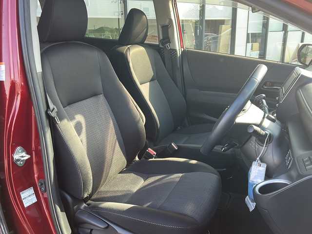 トヨタ シエンタ ハイブリッド ファンベースG セーフティED 岐阜県 2021(令3)年 3.9万km センシュアルレッドマイカ 登録時走行距離：38455km/純正ナビ（NSZT-W68T）/フルセグテレビ・Bluetooth・CD/パノラミックビューモニター/両側パワースライドドア/ビルトインETC/シートヒーター/エアシート/ステアリングヒーター/トヨタセーフティーセンス/クルーズコントロール/レーンキープアシスト/前後コーナーセンサー/LEDヘッドライト/オートライト/オートマチックハイビーム/フォグライト/サマータイヤ車載/プッシュスタート/スマートキー/ドアバイザー