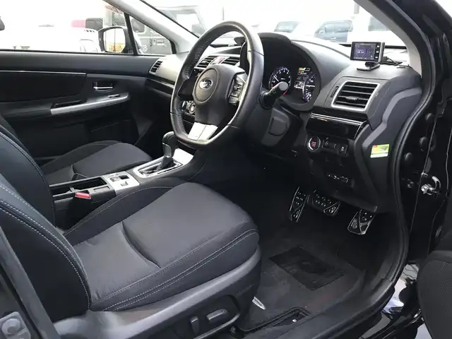 スバル レヴォーグ 1．6GT アイサイト Sスタイル 鳥取県 2015(平27)年 2.5万km クリスタルブラックシリカ ４・W・D　ターボ車/社外ナビ/フルセグ/CD/DVD/BT/バックカメラ/ドライブレコーダー・ETC/アイサイト/レーンキープアシスト/レーダークルーズコントロール/コーナーセンサー/運転席パワーシート/LEDヘットライト/パドルシフト/純正18インチアルミホイール/電動パーキングブレーキ/プッシュエンジンスタート/スペアキー/フロアマット/ドアバイザー
