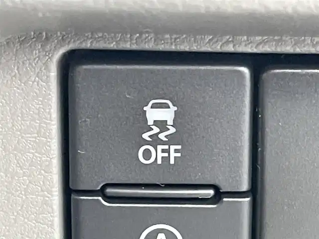 スズキ エブリイ PA リミテッド 東京都 2025(令7)年 0.1千km 緑 禁煙車/FM/AM/スズキセーフティーサポート/・衝突被害軽減ブレーキ/・後退時抑制ブレーキ/・車線逸脱警報/デュアルカメラサポート/ヘッドライトレベライザー/リアパーキングセンサー/レーンキープアシスト/USBソケット×２/キーレス