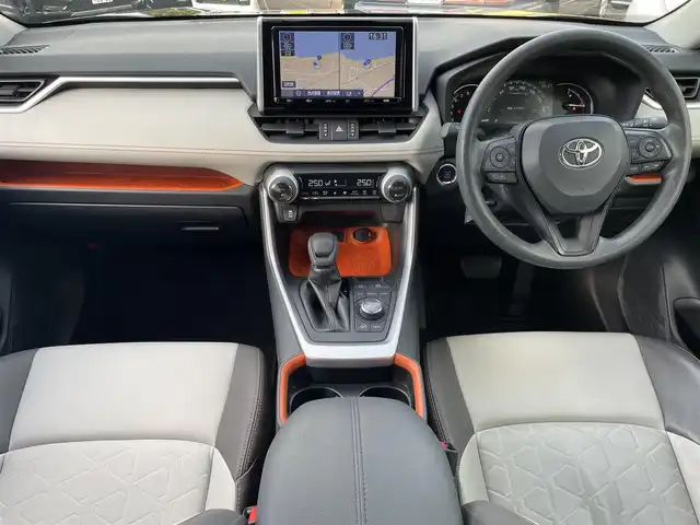 トヨタ ＲＡＶ４ アドベンチャー 島根県 2019(令1)年 6万km アティチュードブラックマイカ トヨタセーフティセンス/純正9インチナビ/CD/DVD/DTV/Bluetooth/バックカメラ/パワーバックドア /レーダークルーズコントロール/ステアリングスイッチ/合皮シート/パワーシート/LEDオートライト/オートマチックハイビーム /ドライブレコーダー /ビルトインETC/スマートキー/プッシュスタート /純正フロアマット/純正ドアバイザー