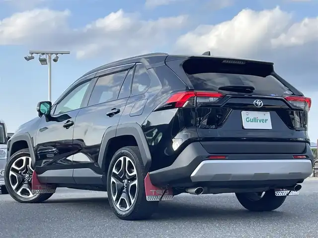 トヨタ ＲＡＶ４ アドベンチャー 島根県 2019(令1)年 6万km アティチュードブラックマイカ トヨタセーフティセンス/純正9インチナビ/CD/DVD/DTV/Bluetooth/バックカメラ/パワーバックドア /レーダークルーズコントロール/ステアリングスイッチ/合皮シート/パワーシート/LEDオートライト/オートマチックハイビーム /ドライブレコーダー /ビルトインETC/スマートキー/プッシュスタート /純正フロアマット/純正ドアバイザー