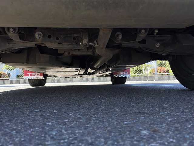 トヨタ ＲＡＶ４ アドベンチャー 山口県 2019(令1)年 6万km アティチュードブラックマイカ 純正9インチSDナビ/DVD再生機能有/フルセグテレビ/Bluetooth/バックカメラ/パワーバックドア /ビルトインETC/ドライブレコーダー/ステアリングスイッチ/合皮シート/運転席パワーシート/LEDヘッドランプ/オートライト/純正フロアマット/19インチ純正アルミホイール/スマートキー/スペアキー有/プッシュスタート /100V電源/純正ドアバイザー/取扱説明書/保証書/トヨタセーフティセンス/横滑り防止装置/ダウンヒルアシストコントロール/盗難防止装置