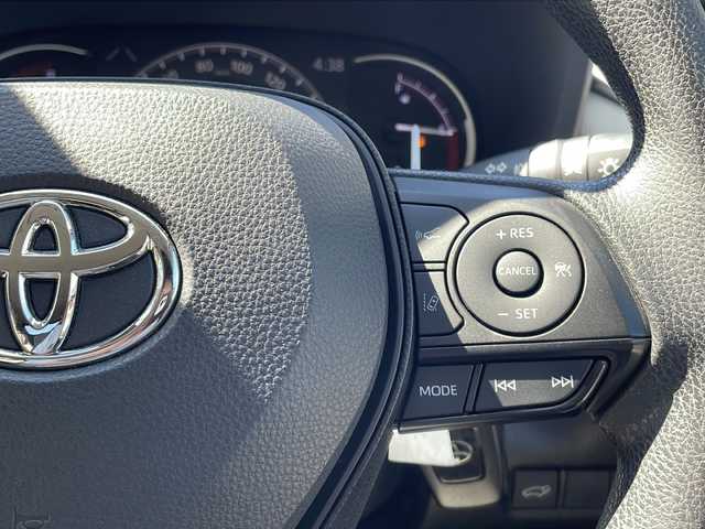 トヨタ ＲＡＶ４ アドベンチャー 山口県 2019(令1)年 6万km アティチュードブラックマイカ 純正9インチSDナビ/DVD再生機能有/フルセグテレビ/Bluetooth/バックカメラ/パワーバックドア /ビルトインETC/ドライブレコーダー/ステアリングスイッチ/合皮シート/運転席パワーシート/LEDヘッドランプ/オートライト/純正フロアマット/19インチ純正アルミホイール/スマートキー/スペアキー有/プッシュスタート /100V電源/純正ドアバイザー/取扱説明書/保証書/トヨタセーフティセンス/横滑り防止装置/ダウンヒルアシストコントロール/盗難防止装置