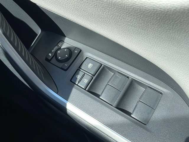 トヨタ ＲＡＶ４ アドベンチャー 山口県 2019(令1)年 6万km アティチュードブラックマイカ 純正9インチSDナビ/DVD再生機能有/フルセグテレビ/Bluetooth/バックカメラ/パワーバックドア /ビルトインETC/ドライブレコーダー/ステアリングスイッチ/合皮シート/運転席パワーシート/LEDヘッドランプ/オートライト/純正フロアマット/19インチ純正アルミホイール/スマートキー/スペアキー有/プッシュスタート /100V電源/純正ドアバイザー/取扱説明書/保証書/トヨタセーフティセンス/横滑り防止装置/ダウンヒルアシストコントロール/盗難防止装置