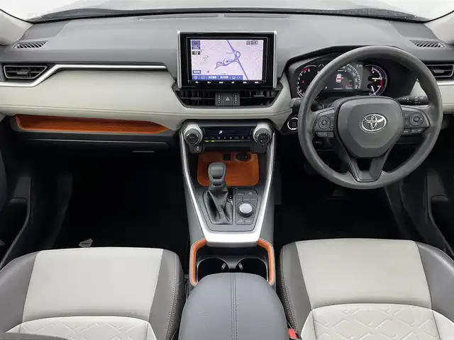トヨタ ＲＡＶ４ アドベンチャー 熊本県 2019(令1)年 6万km アティチュードブラックマイカ 禁煙車/４WD/純正9インチSDナビNSZT-Y68T（CD・DVD・フルセグ・BT）/バックカメラ/純正前方ドライブレコーダー /レーダークルーズコントロール/ビルトインETC/パワーバックドア/運転席パワーシート/前後クリアランスソナー/衝突軽減ブレーキ/レーンキープアシスト/横滑り防止/アイドリングストップ/ブラインドスポットモニター/ダウンヒルアシスト/TRDマッドフラップ/純正フロアマット/純正19インチAW/オートライト/オートマチックハイビーム/LEDヘッドライト/フォグランプ/スマートキー/プッシュスタート/スペアキー1本/保証書/取扱説明書