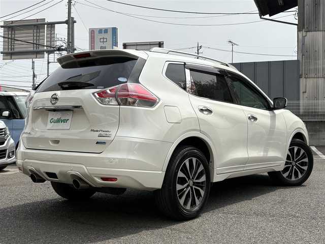 日産 エクストレイル モード・プレミア オーテック30th 埼玉県 2016(平28)年 6.6万km ブリリアントホワイトパール AIS検査済み/特別仕様車/モードプレミア・オーテック/　30thアニバーサリー/メーカーOPナビゲーション/メーカーOP後席モニター/エマージェンシーブレーキ/黒レザーシート/シートヒーター /純正18インチアルミホイール/ミラーヒーテッド/FRコーナーセンサー /スリップコントロール/フロアマット/ドアバイザー/FRドラレコ/ETC/LEDヘッドライト/スマートキー/プッシュスタート /新車保証書/取扱説明書