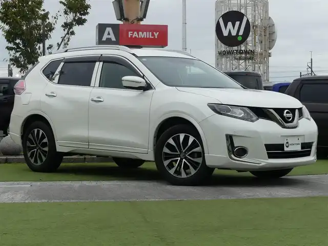 日産 エクストレイル モード・プレミア オーテック30th 千葉県 2016(平28)年 6.7万km ブリリアントホワイトパール エマージェンシーブレーキ/ブラックレザーシート/前席シートヒーター/純正SDナビ/地デジTV/【BD/DVD/CD再生機能　Bluetooth接続】/バックカメラ/フリップダウンモニター/ドライブレコーダー（前後撮影）/革巻きステアリング/ステアリングスイッチ/ETC/LEDヘッドライト/フォグライト/ウインカーミラー/コーナーセンサー/純正18インチアルミホイル/インテリジェントキー