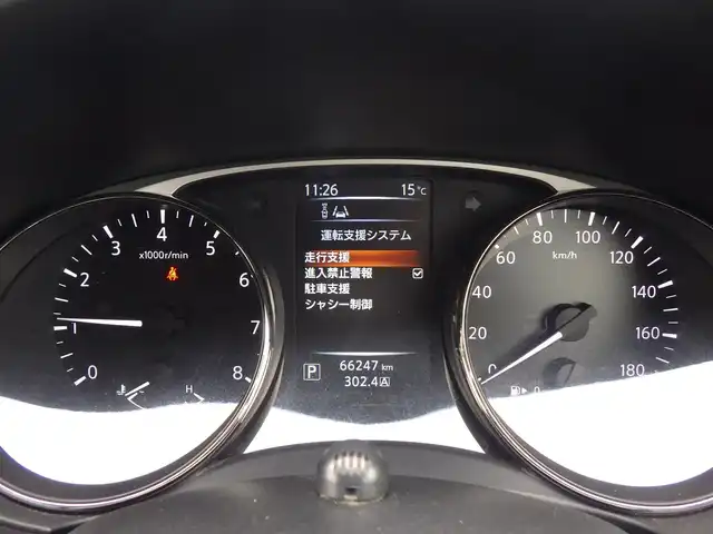 日産 エクストレイル モード・プレミア オーテック30th 千葉県 2016(平28)年 6.7万km ブリリアントホワイトパール エマージェンシーブレーキ/ブラックレザーシート/前席シートヒーター/純正SDナビ/地デジTV/【BD/DVD/CD再生機能　Bluetooth接続】/バックカメラ/フリップダウンモニター/ドライブレコーダー（前後撮影）/革巻きステアリング/ステアリングスイッチ/ETC/LEDヘッドライト/フォグライト/ウインカーミラー/コーナーセンサー/純正18インチアルミホイル/インテリジェントキー