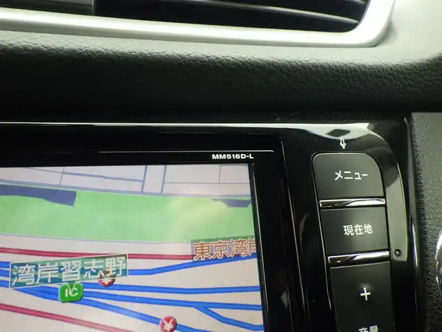 日産 エクストレイル モード・プレミア オーテック30th 千葉県 2016(平28)年 6.7万km ブリリアントホワイトパール エマージェンシーブレーキ/ブラックレザーシート/前席シートヒーター/純正SDナビ/地デジTV/【BD/DVD/CD再生機能　Bluetooth接続】/バックカメラ/フリップダウンモニター/ドライブレコーダー（前後撮影）/革巻きステアリング/ステアリングスイッチ/ETC/LEDヘッドライト/フォグライト/ウインカーミラー/コーナーセンサー/純正18インチアルミホイル/インテリジェントキー