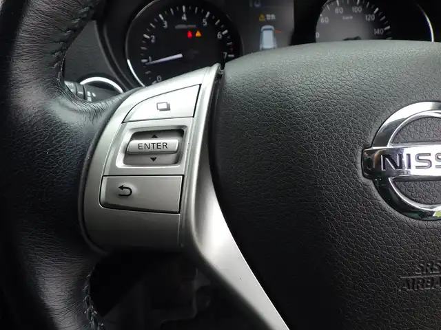 日産 エクストレイル モード・プレミア オーテック30th 千葉県 2016(平28)年 6.7万km ブリリアントホワイトパール エマージェンシーブレーキ/ブラックレザーシート/前席シートヒーター/純正SDナビ/地デジTV/【BD/DVD/CD再生機能　Bluetooth接続】/バックカメラ/フリップダウンモニター/ドライブレコーダー（前後撮影）/革巻きステアリング/ステアリングスイッチ/ETC/LEDヘッドライト/フォグライト/ウインカーミラー/コーナーセンサー/純正18インチアルミホイル/インテリジェントキー