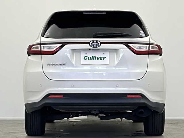 トヨタ ハリアー プレミアム 佐賀県 2018(平30)年 4.4万km ホワイトパールクリスタルシャイン ワンオーナー車/純正 9インチナビ NSZT-Y66T/【AM/FM/CD/DVD/TV/SD/SDREC/Bluetooth】/バックカメラ/ドライブレコーダー/ビルトイン ETC/Toyota Safety Sense/・プリクラッシュセーフティ［PCS］/・レーンディパーチャーアラート［LDA］/・アダプティブハイビームシステム［AHS］/・レーダークルーズ/・インテリジェント クリアランスソナー（パーキングサポートブレーキ［PKSB］（静止物））/装備/・ハーフレザーシート/・パワーバックドア/・パワーシート（D8way）/・左右独立オートエアコン/・オートライト/・LED ヘッドランプ＋フロントフォグランプ/・ステアリングスイッチ/・雨滴感応式フロントワイパー/・自動防眩ルームミラー/・コンビステアリング/・純正18inAW/・【OP】応急用スペアタイヤ（テンパータイヤ）/・保/取/ナビ取/・予備スマートキーx1＋カードキーx1