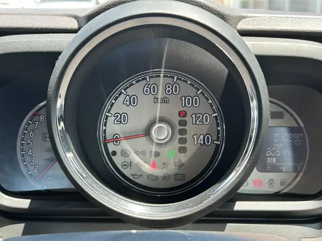 ホンダ Ｎ ＯＮＥ セレクト 兵庫県 2019(平31)年 1.1万km アイボリー 純正SDナビ/BTオーディオ/フルセグテレビ/CD/DVD再生機能/バックカメラ/ビルトインETC/前席シートヒーター/オートライト/純正フロアマット/ウインカーミラー/純正AW（サマータイヤ）４本有
