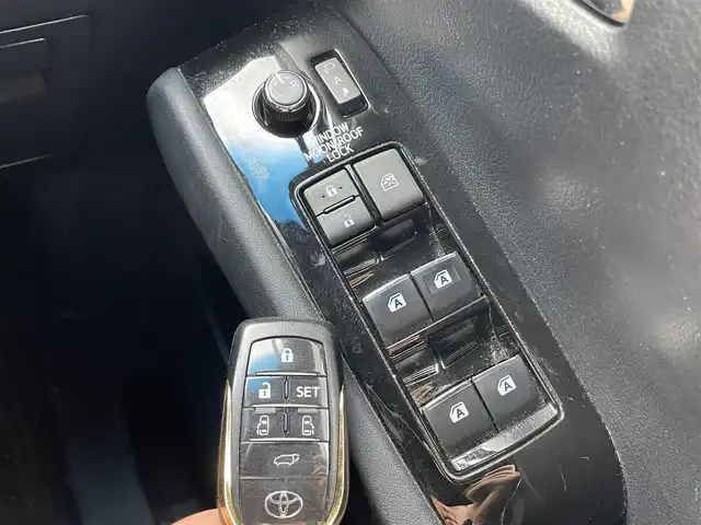 トヨタ ヴェルファイア ハイブリット Z ゴールデンアイズ 青森県 2020(令2)年 7.4万km ブラック 4WD/ワンオーナー/純正DAナビ・フルセグTV/CD・DVD・Bluetooth・USB/後席純正フリップダウンモニター/ツインムーンルーフ/デジタルインナーミラー/合皮コンビシート/両側パワースライドドア/パワーバックドア/セーフティセンス/プリクラッシュセーフティ/レーダークルーズコントロール/レーントレーシングアシスト/アダプティブハイビーム/前後ドライブレコーダー/ビルトインETC2.0/AC100V100W電源/3眼LEDヘッドライト/LEDフォグランプ/純正17インチアルミ/モデリスタエアロ