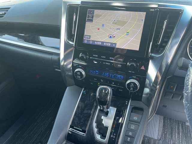 トヨタ ヴェルファイア ハイブリット Z ゴールデンアイズ 青森県 2020(令2)年 7.4万km ブラック 4WD/ワンオーナー/純正DAナビ・フルセグTV/CD・DVD・Bluetooth・USB/後席純正フリップダウンモニター/ツインムーンルーフ/デジタルインナーミラー/合皮コンビシート/両側パワースライドドア/パワーバックドア/セーフティセンス/プリクラッシュセーフティ/レーダークルーズコントロール/レーントレーシングアシスト/アダプティブハイビーム/前後ドライブレコーダー/ビルトインETC2.0/AC100V100W電源/3眼LEDヘッドライト/LEDフォグランプ/純正17インチアルミ/モデリスタエアロ