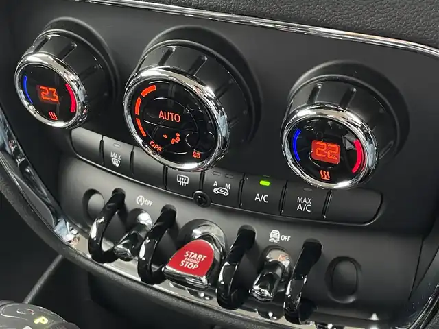 ＭＩＮＩ ミニ クラブマン クーパーSD 東京都 2017(平29)年 1.7万km ペッパー・ホワイト 純正ＨＤＤナビ/ＡＣＣ/Ｂカメラ/ＡＳＶ/ＬＫＡ/ＬＥＤヘッドライト＆フォグ/ドラレコ/純正１７インチＡＷ/インテリジェントセーフティー/後方コーナーセンサー/取扱説明書/記録簿/保証書/スペアキー