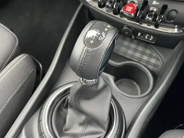 ＭＩＮＩ ミニ クラブマン クーパーSD 東京都 2017(平29)年 1.7万km ペッパー・ホワイト 純正ＨＤＤナビ/ＡＣＣ/Ｂカメラ/ＡＳＶ/ＬＫＡ/ＬＥＤヘッドライト＆フォグ/ドラレコ/純正１７インチＡＷ/インテリジェントセーフティー/後方コーナーセンサー/取扱説明書/記録簿/保証書/スペアキー